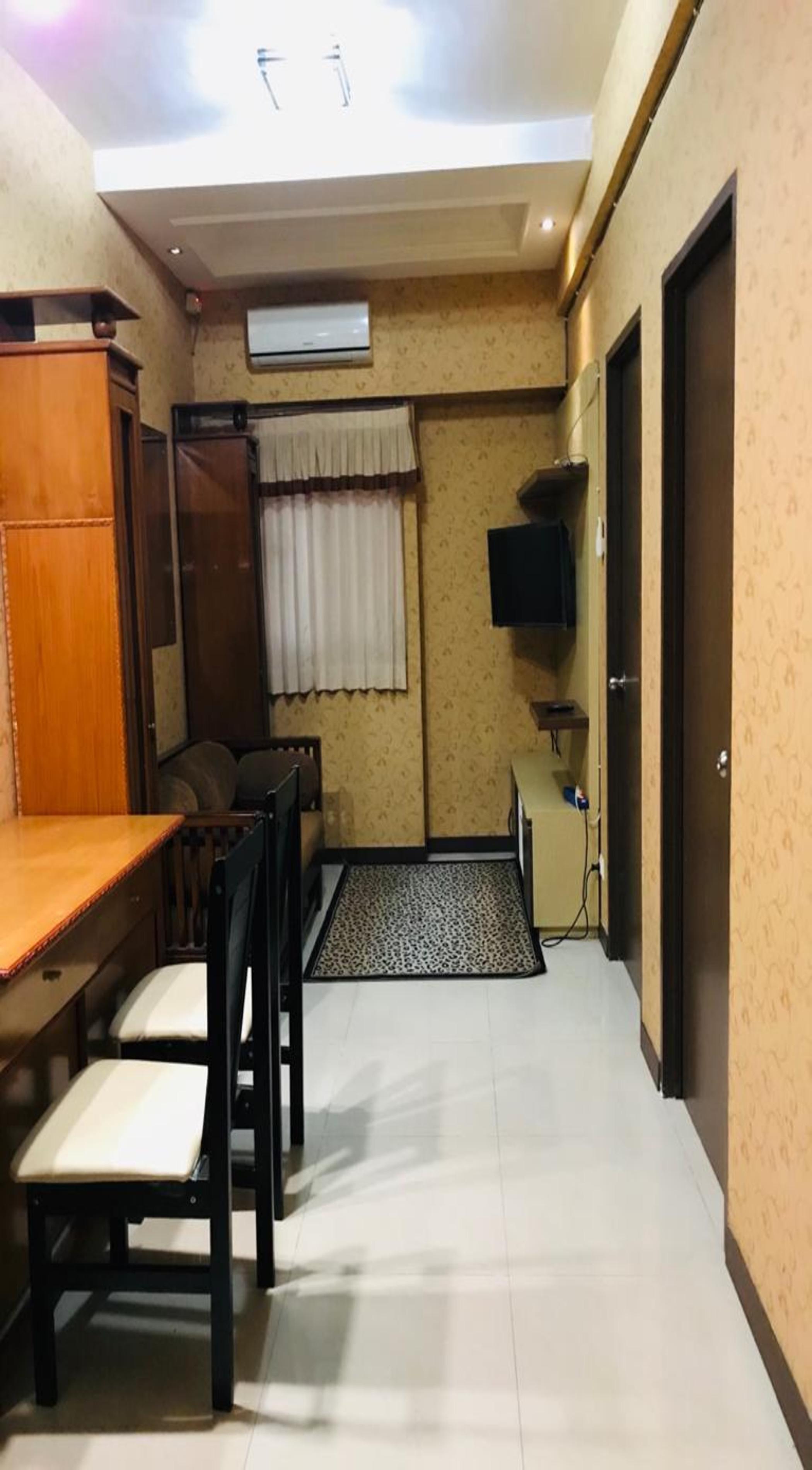 Aris The @ Metro Apartemen *