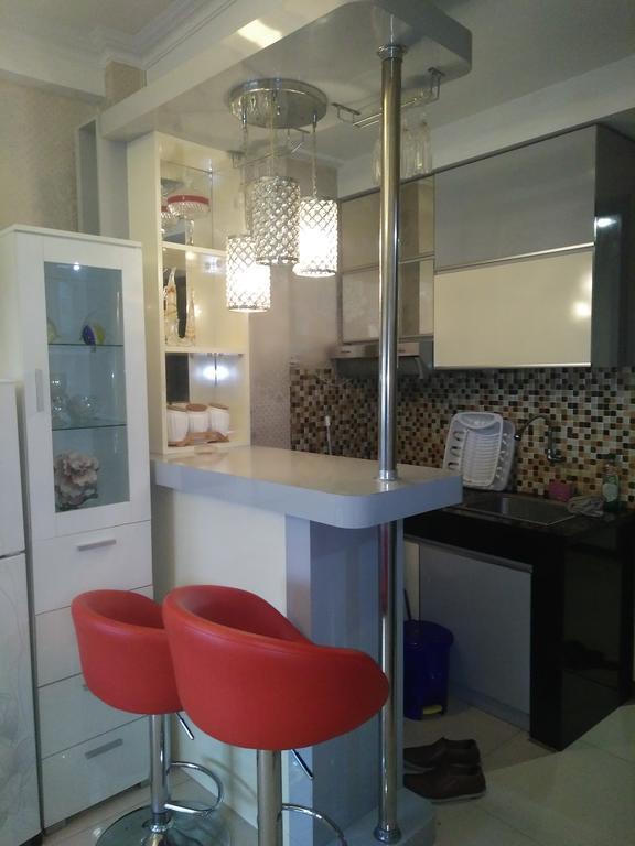 Aris The @ Metro Apartemen *